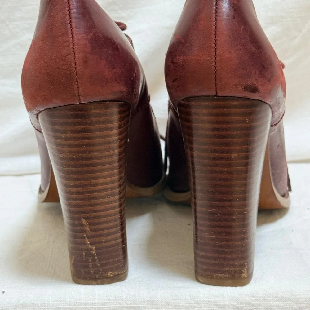 Hinge Leather Oxford Heels 8.5 Burgundy Lace Up Cap Toe Stacked Block Heel